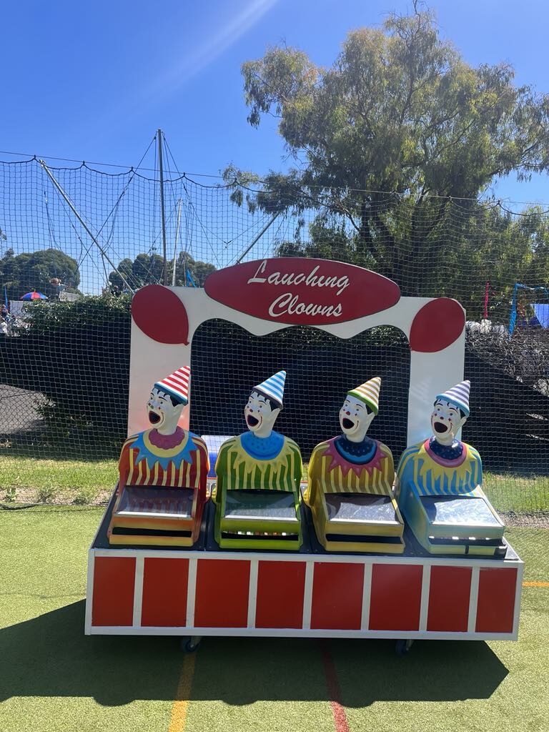 4 Head Laughing Clowns Carnival Games - Image 2