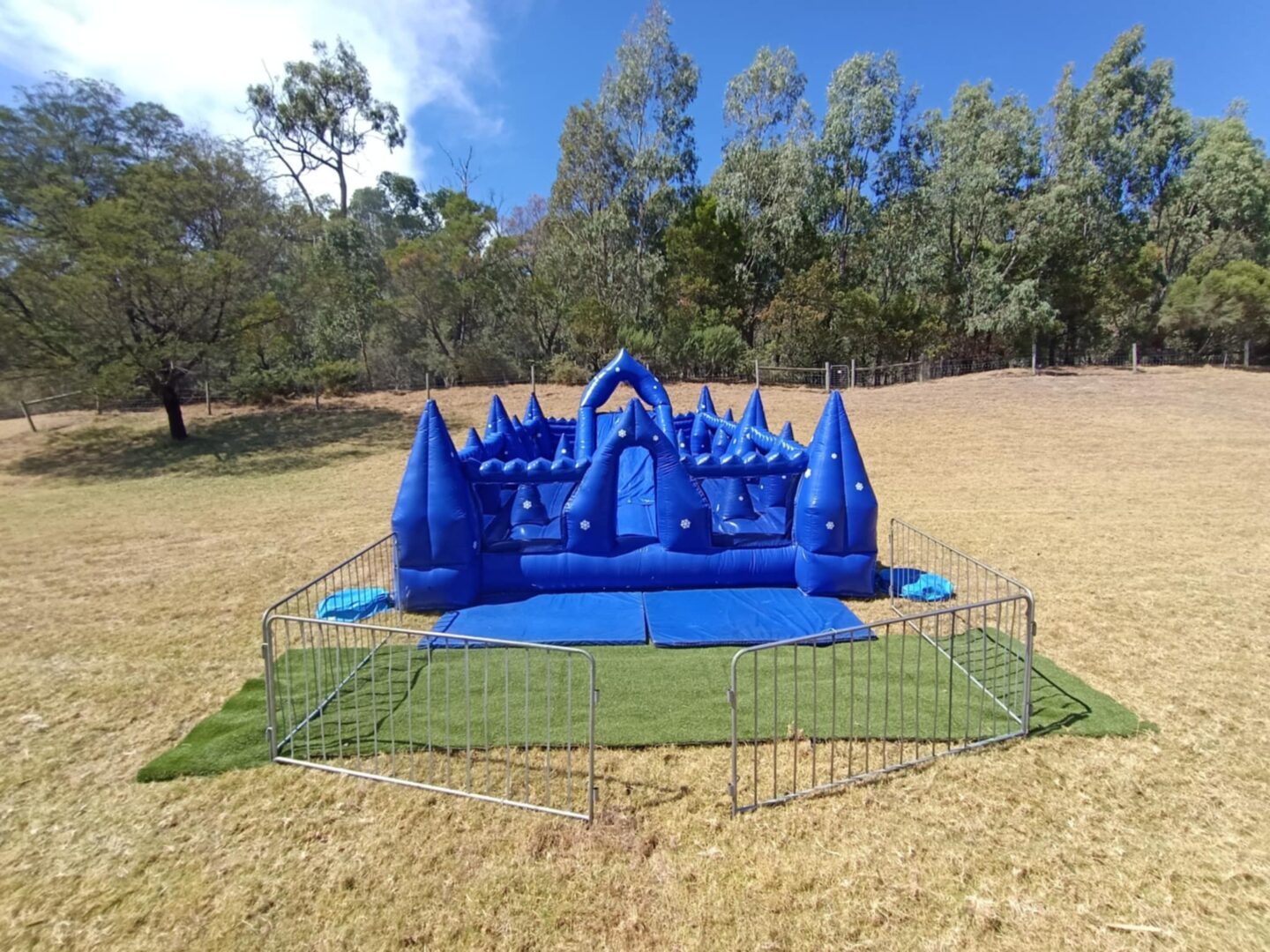 Winter Castle - Image 2